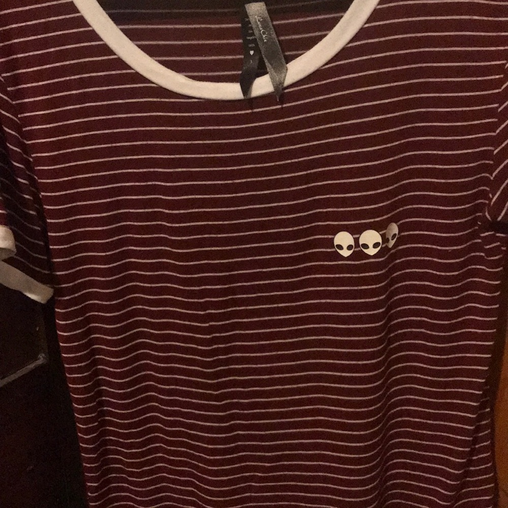 marroon alien shirt